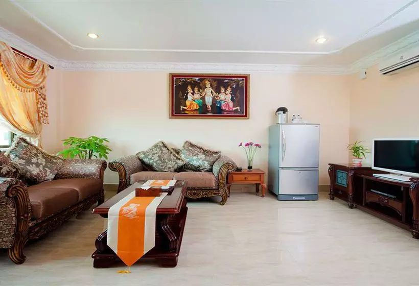 Отель Golden Sand