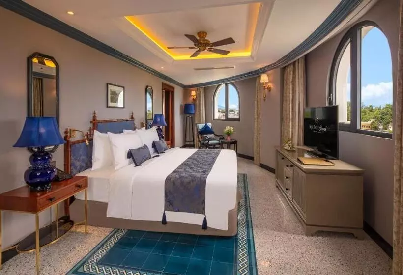 هتل Silk Path Grand Hue