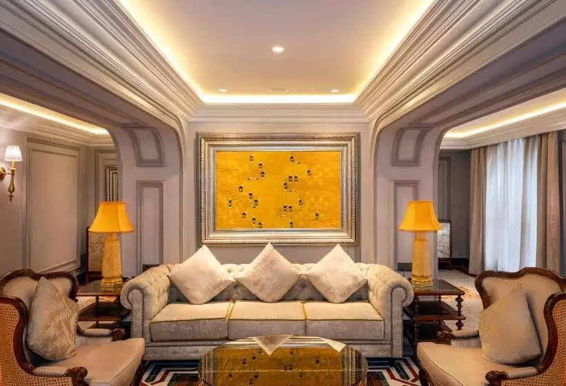 هتل Silk Path Grand Hue