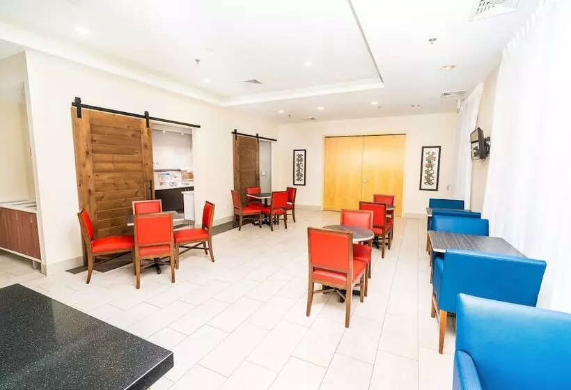 בית מלון כפרי Holiday Inn Express & Suites Las Vegas Sw Springvalley, An Ihg