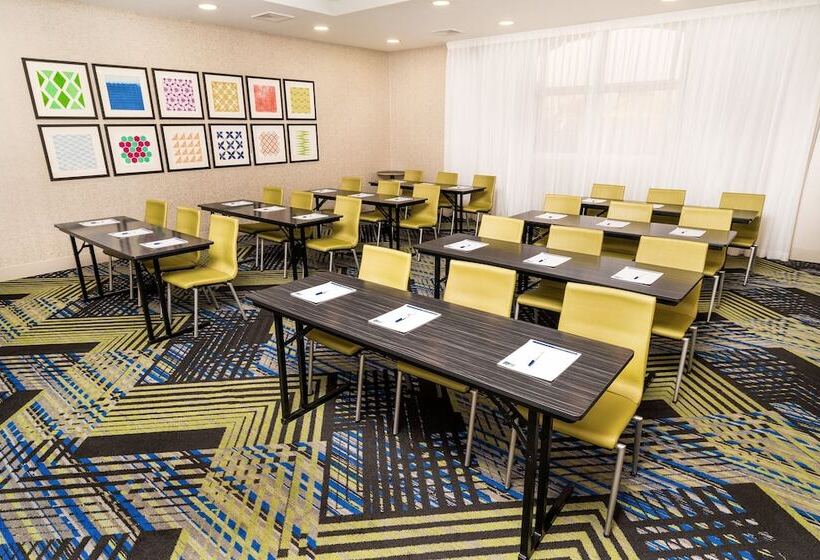 فندق Holiday Inn Express & Suites Las Vegas Sw Springvalley, An Ihg