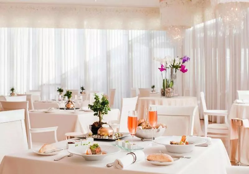 هتل JOIA Salomé by Iberostar - Adults Only