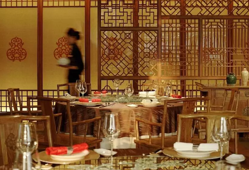 Intercontinental Qingdao, An Ihg Hotel Inside The Olympic Sailing Center