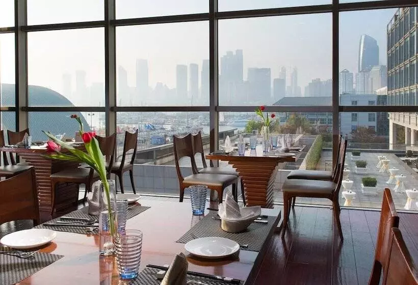 Intercontinental Qingdao, An Ihg Hotel Inside The Olympic Sailing Center