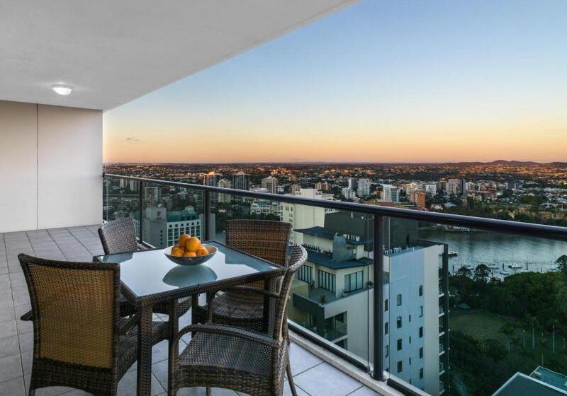 호텔 Oaks Brisbane River City Suites