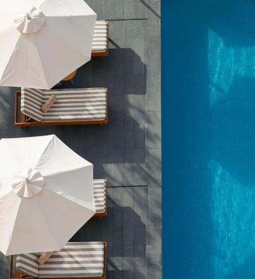 Отель Kempinski Central Avenue Dubai