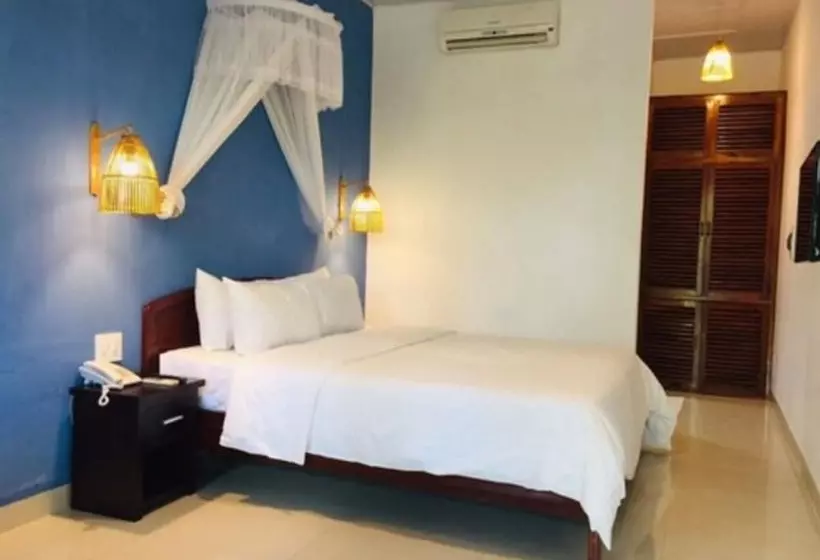 هتل Lang Co Beach Resort