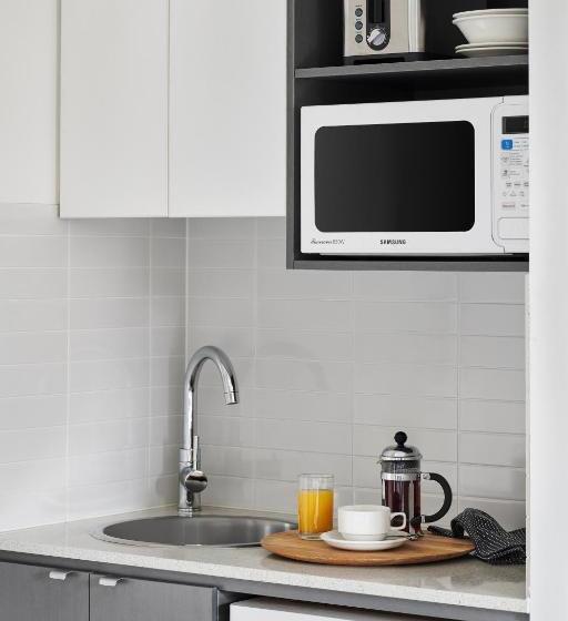 Отель Punthill Oakleigh