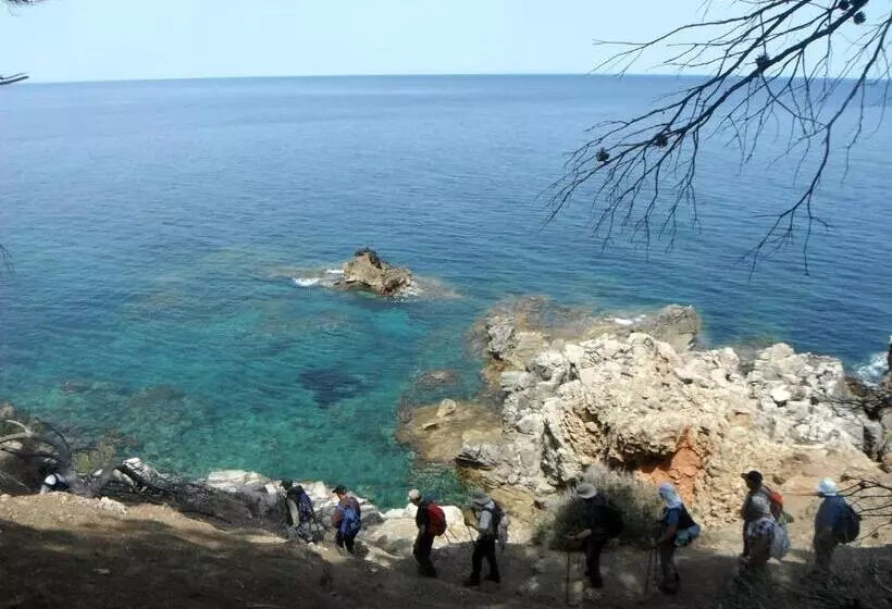 Сельский отель Petit Hotel Es Figueral