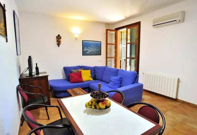 Сельский отель Petit Hotel Es Figueral