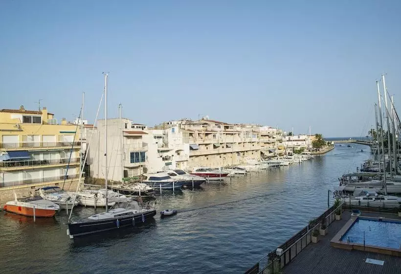 Pierre & Vacances Empuriabrava Marina