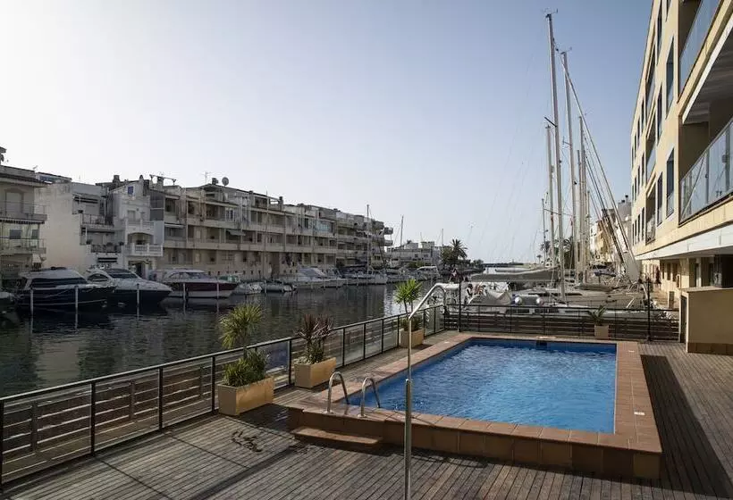 Pierre & Vacances Empuriabrava Marina