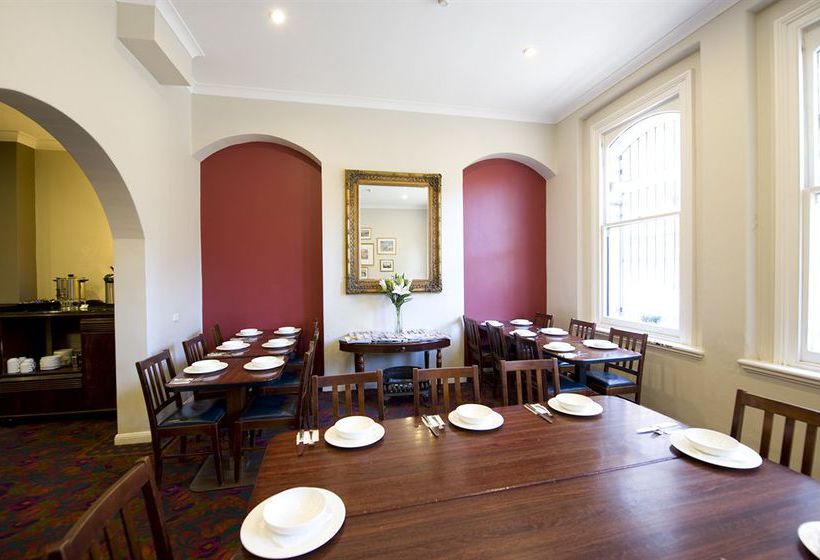 בית מלון כפרי Woolbrokers Hostel Darling Harbour