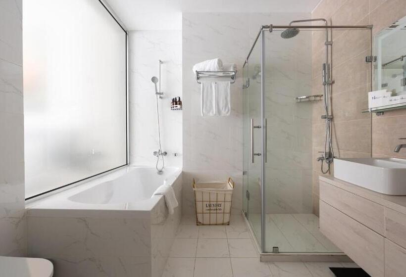 هتل Inspiras Tashkent