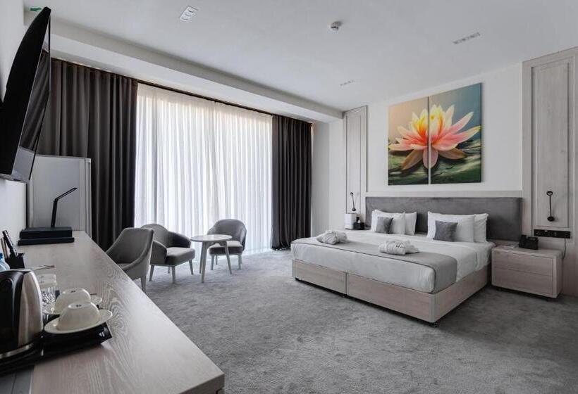 هتل Inspiras Tashkent