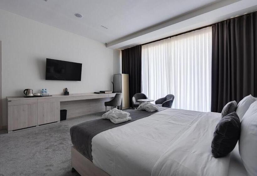 هتل Inspiras Tashkent