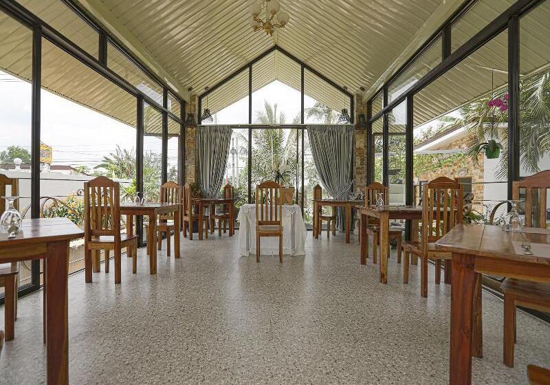 ホテル Oyo 784 Crisol Garden Cafe And Resort