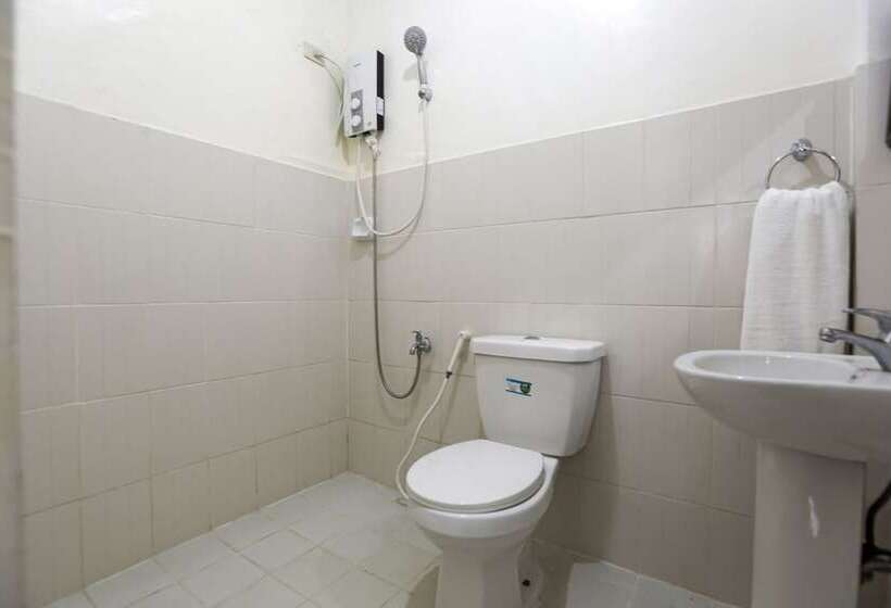 ホテル Oyo 784 Crisol Garden Cafe And Resort