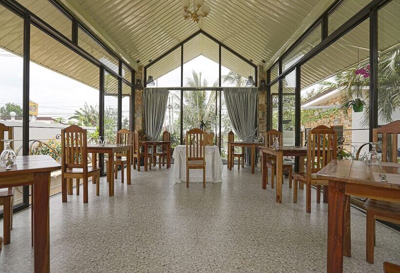 ホテル Oyo 784 Crisol Garden Cafe And Resort