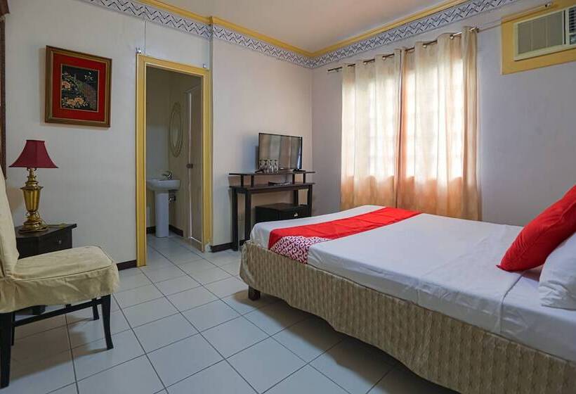 ホテル Oyo 784 Crisol Garden Cafe And Resort