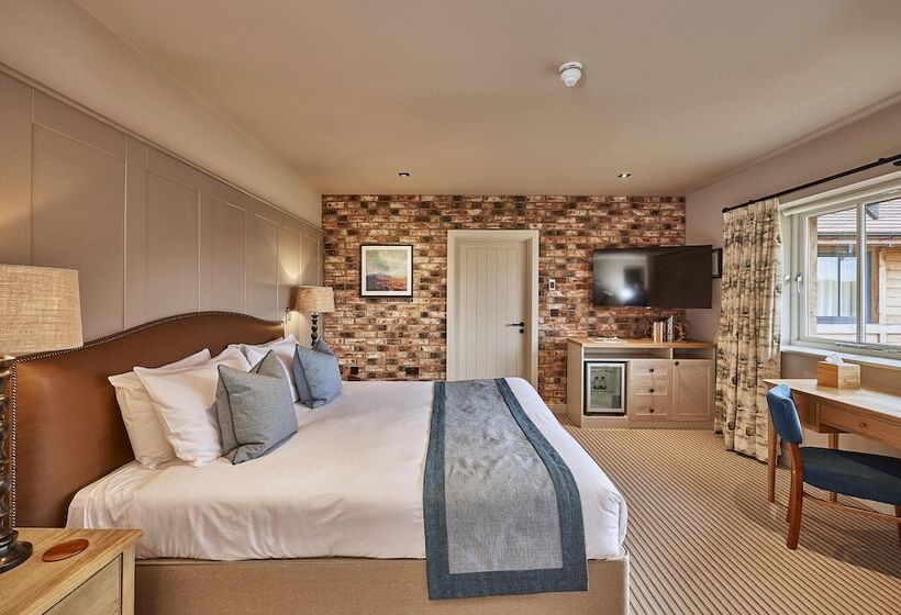 Отель Sandburn Hall