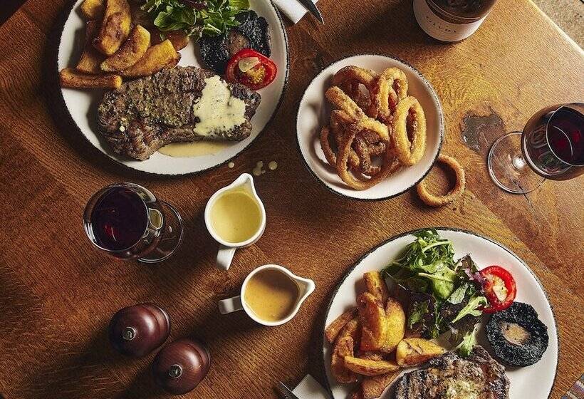 Отель Sandburn Hall