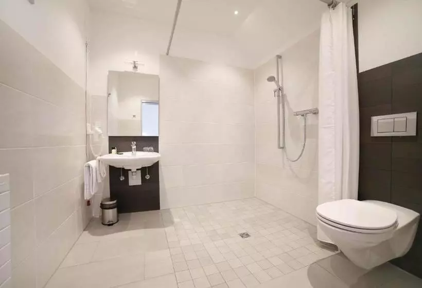 پانسیون Hildegard Forum