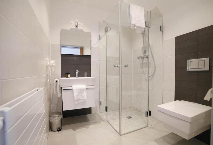 פנסיון Hildegard Forum