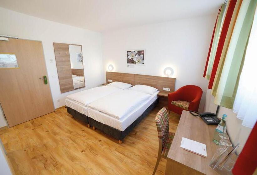 פנסיון Hildegard Forum