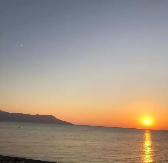 Retkeilymaja 沼津ライダーハウスしんちゃん