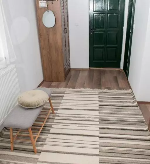 Bed and Breakfast Cununa Văilor