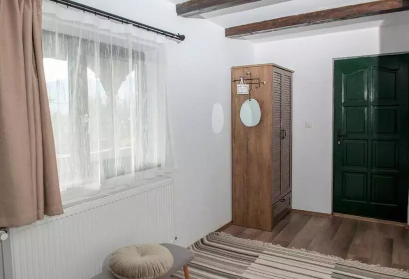 Bed and Breakfast Cununa Văilor