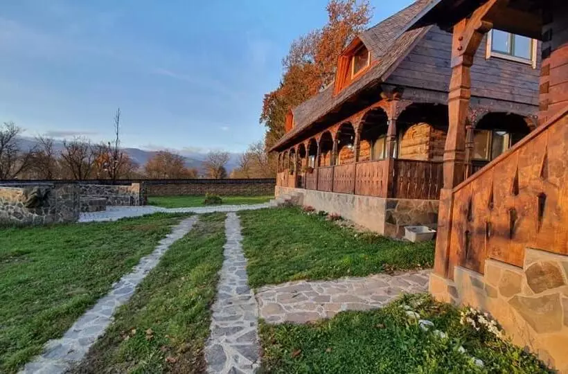 Bed and Breakfast Cununa Văilor