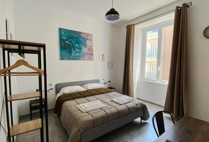 צימר The Roof Garden Bed&breakfast