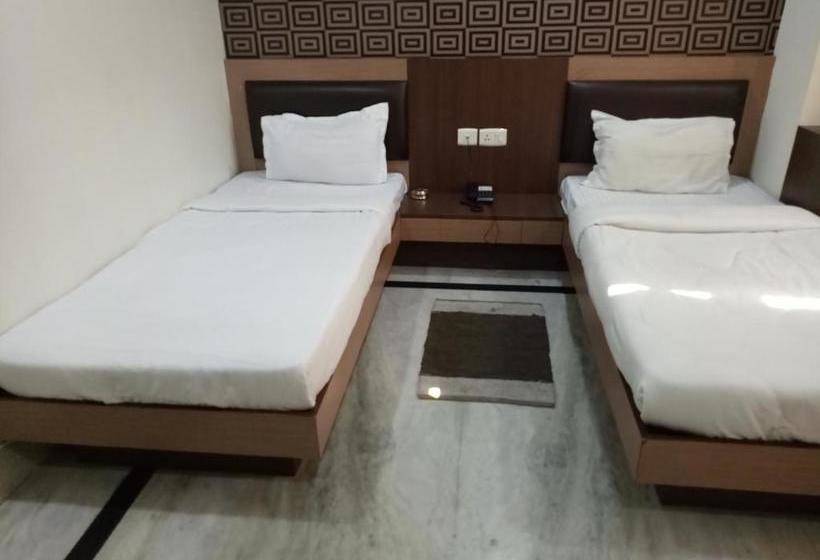 Hotel Barak Residency  A Premium