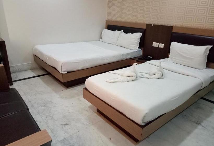 Hotel Barak Residency  A Premium