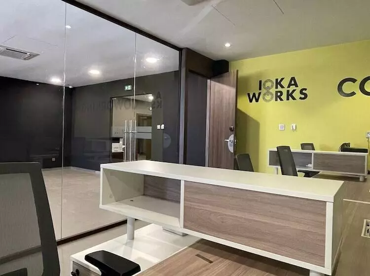 Cika Golden Hotel And Suites