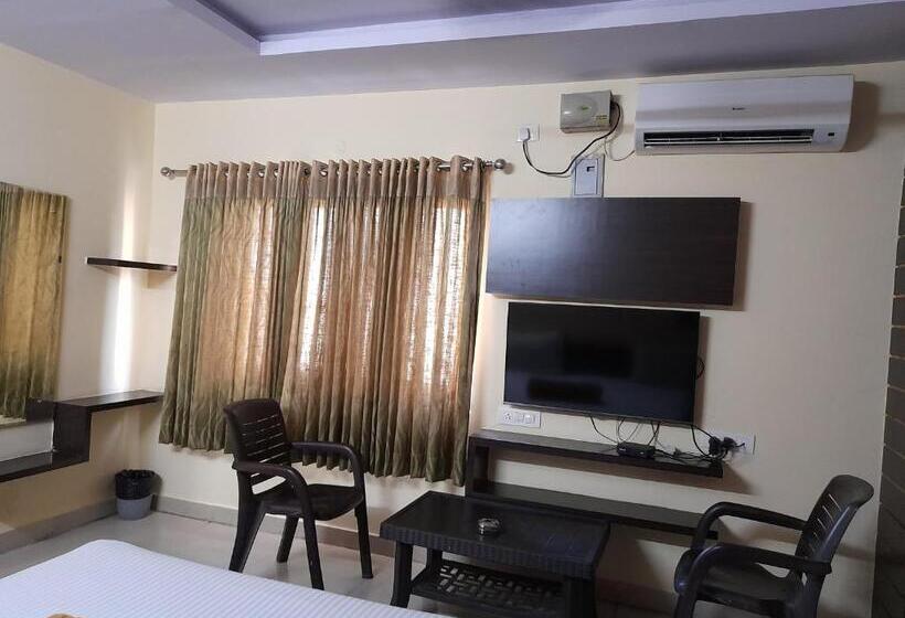 ホテル Maruthi Residency Inn L B Nagar