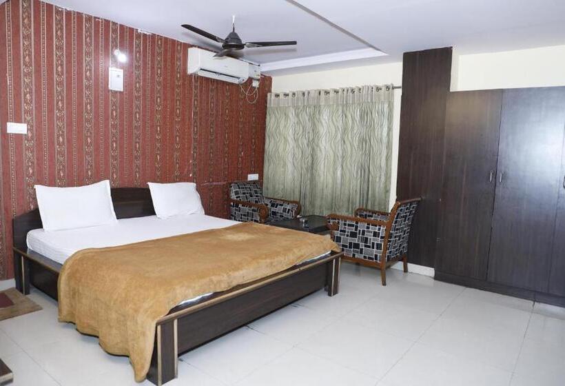 ホテル Maruthi Residency Inn L B Nagar