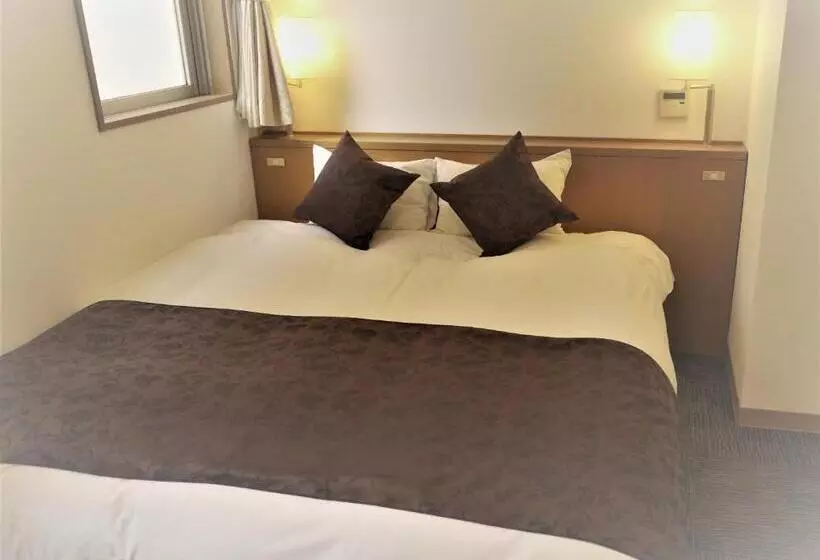 Hotelli Plaisir Tachikawa