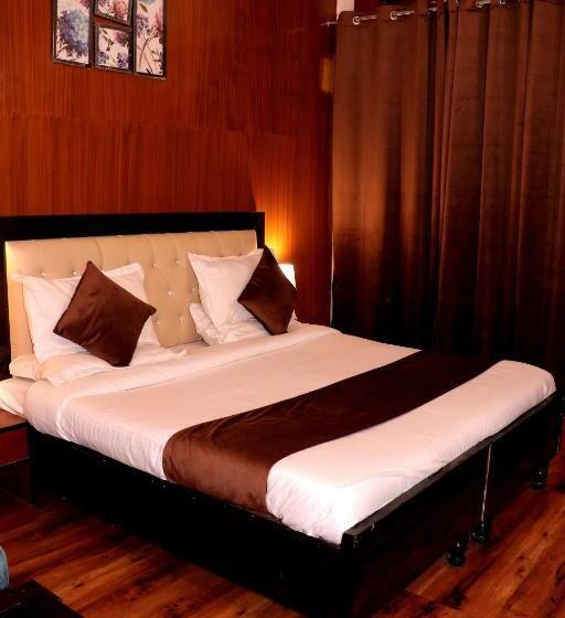 호텔 Rajat Residency Bijnor