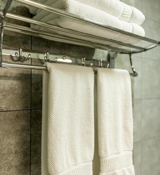 هتل Resident Bishkek