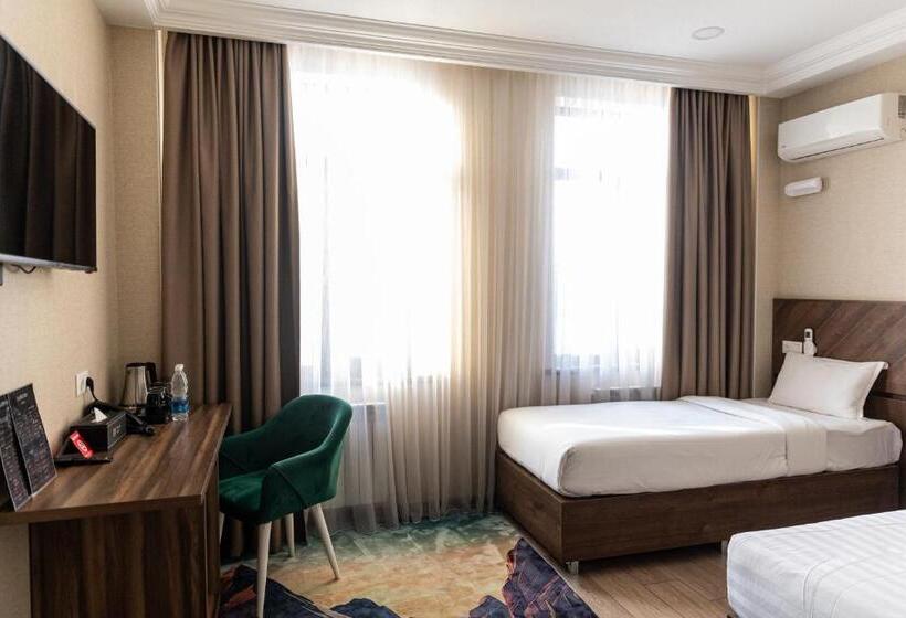 هتل Resident Bishkek