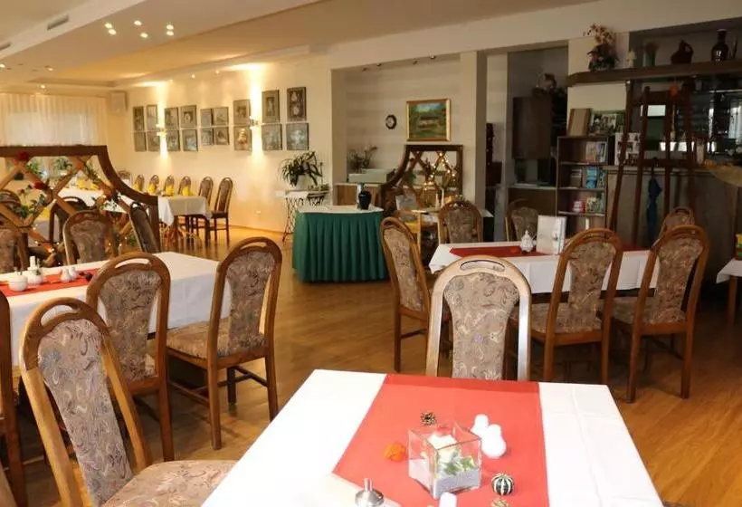 Hotelli Und Restaurant Karpfenschänke