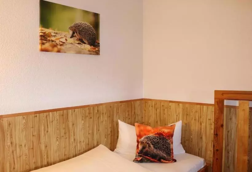 Hotelli Und Restaurant Karpfenschänke