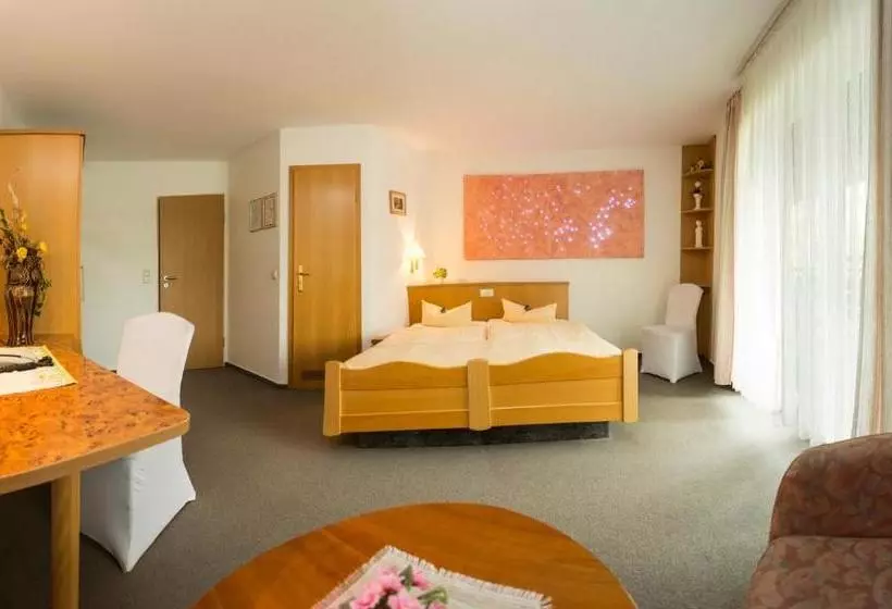 Hotelli Und Restaurant Karpfenschänke