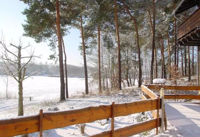 Hotelli Und Restaurant Karpfenschänke