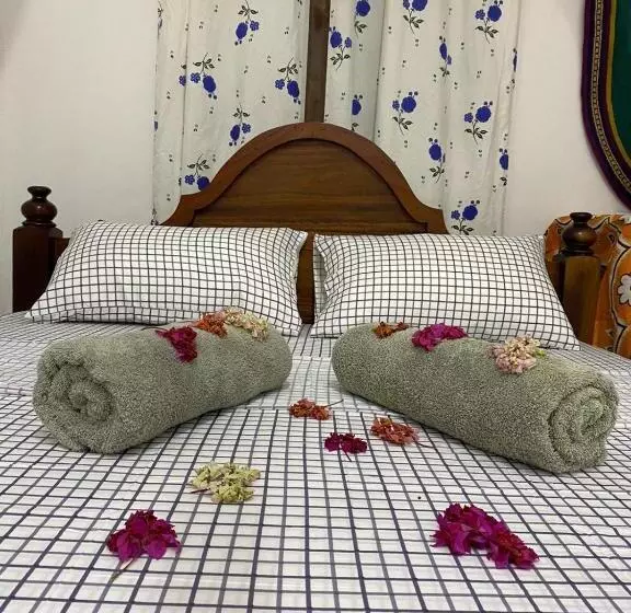 Sanaa Hostel