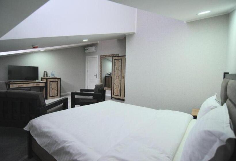 تختخواب و صبحانه Merci