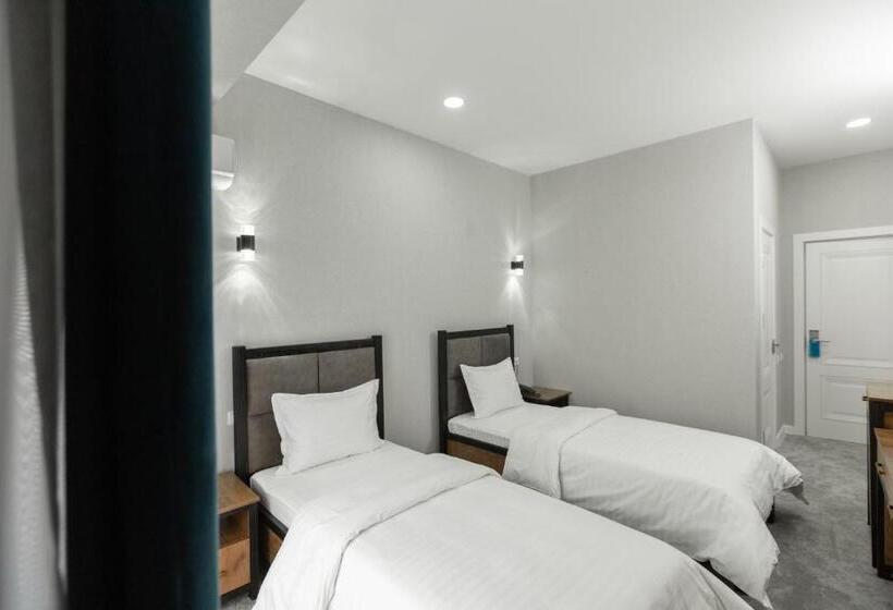 تختخواب و صبحانه Merci